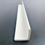 زوايه فايبر ابيض 2 سم* 2سم