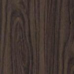 ألواح بديل الشيبورد باللون البني الغامق، التي تتميز بتفاصيلها الدقيقة ولمساتها الطبيعية.